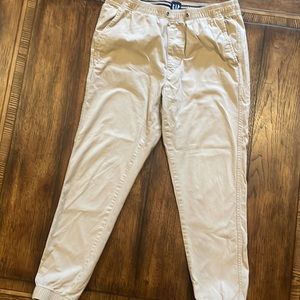 GAP Twill khaki Joggers men’s size Medium